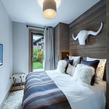 Stallion A Apartment
